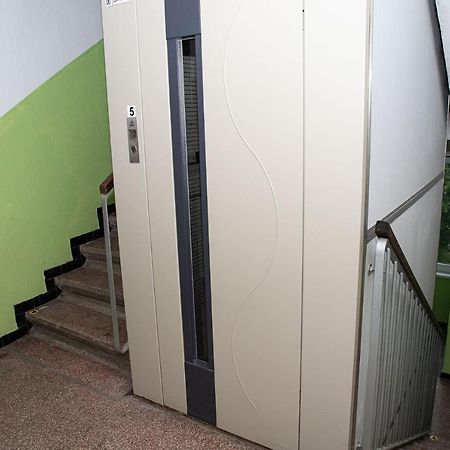 Lovely One Bedroom Apartment Nove Zamky Exterior photo