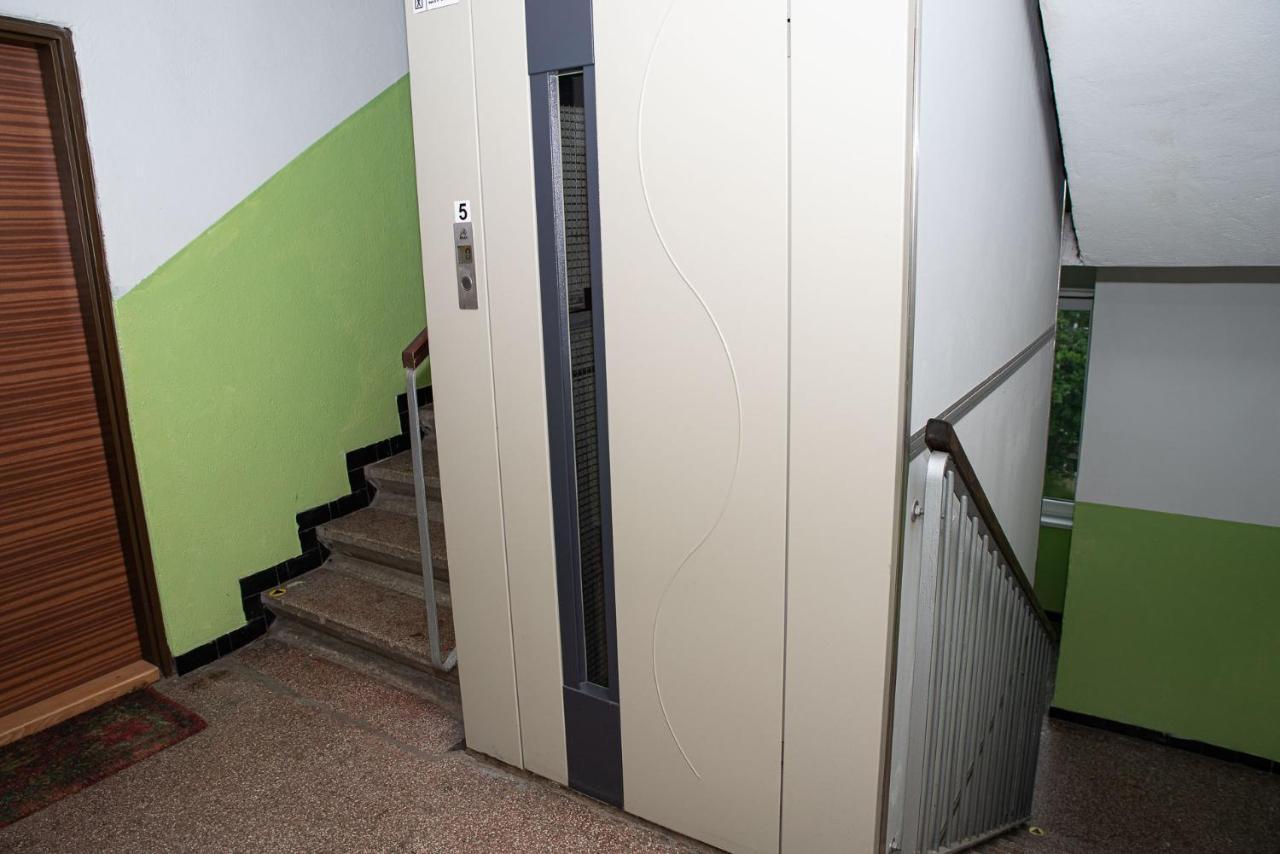 Lovely One Bedroom Apartment Nove Zamky Exterior photo