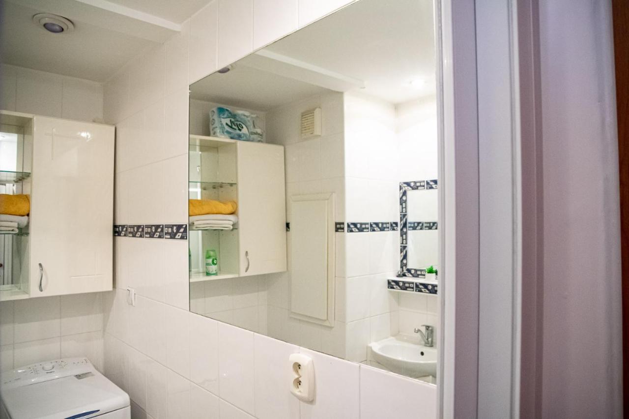 Lovely One Bedroom Apartment Nove Zamky Exterior photo